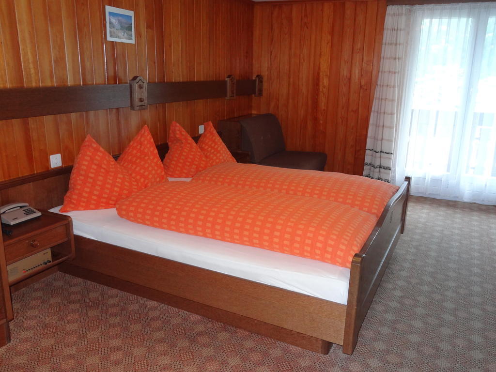 Ferienwohnung Monte Rosa Saas-Grund Zimmer foto